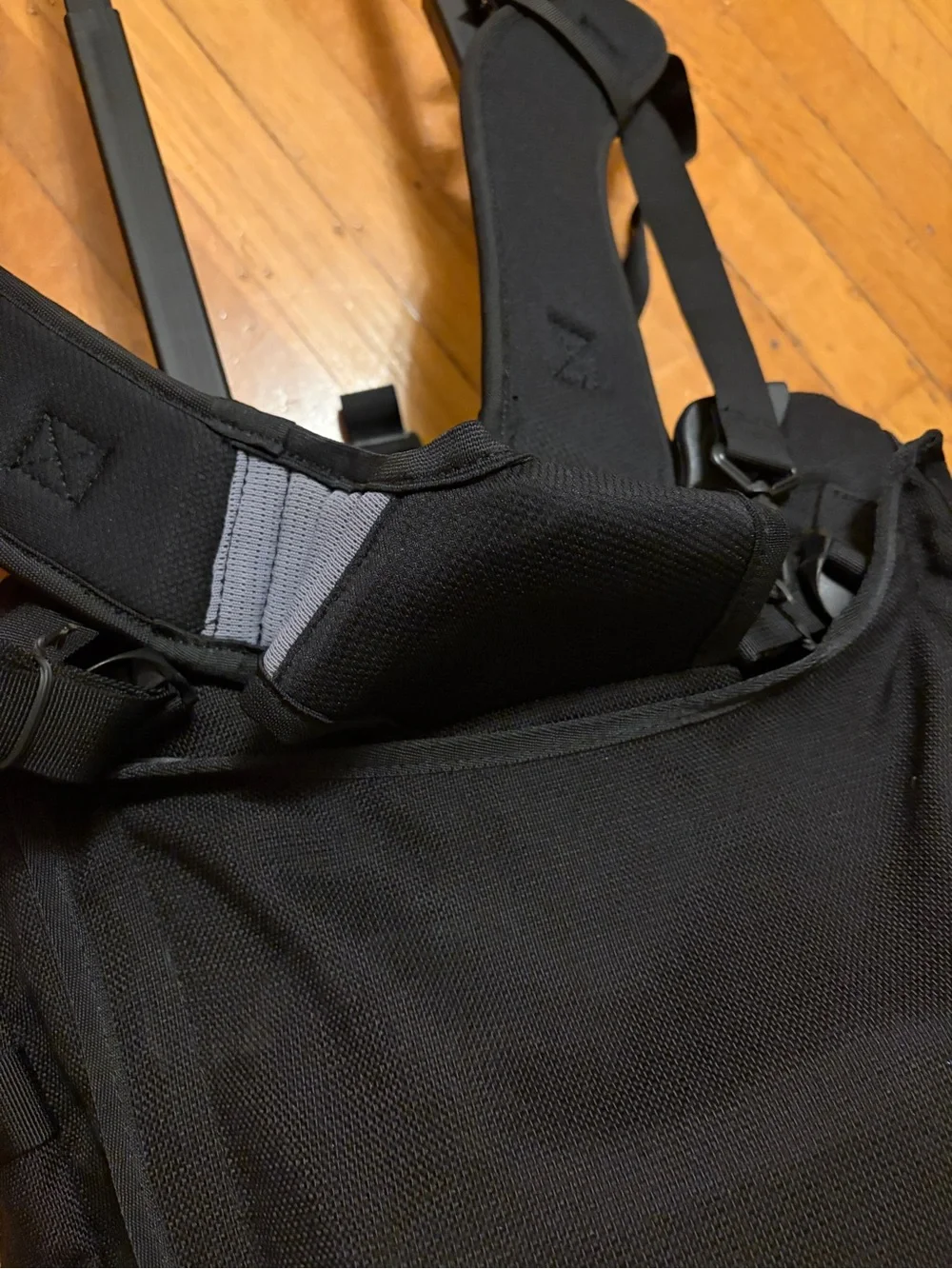 Eagle Creek Latitude Switchback convertible backpack rolling suitcase black EUC